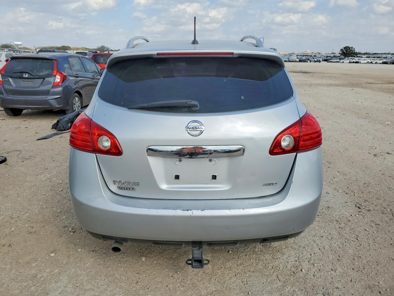 2014 NISSAN ROGUE