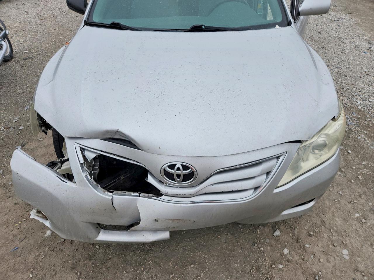 2011 TOYOTA CAMRY