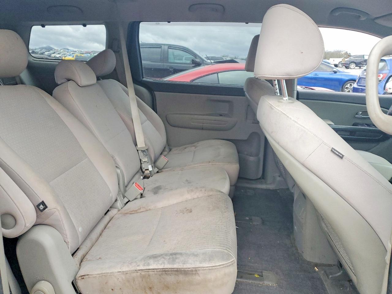 2016 KIA SEDONA