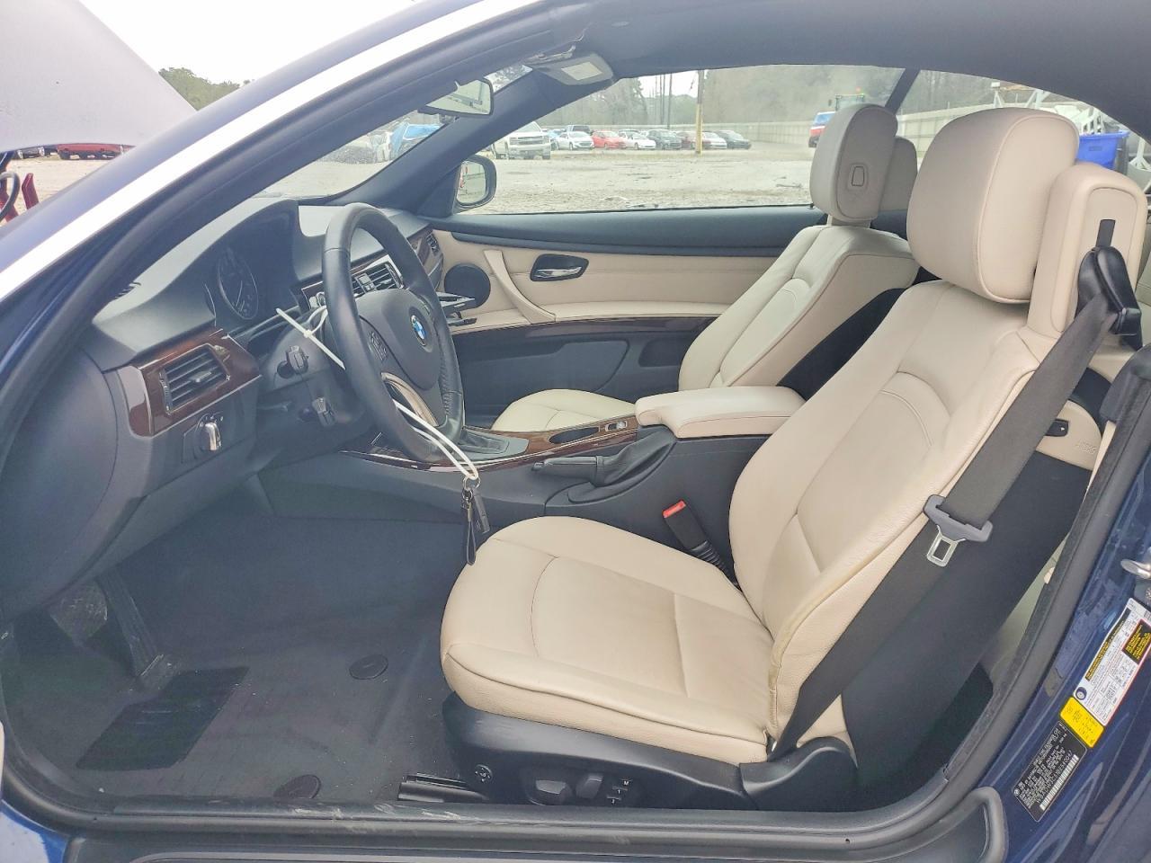 2011 BMW 3 SERIES