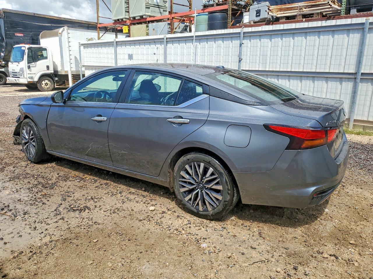 2025 NISSAN ALTIMA
