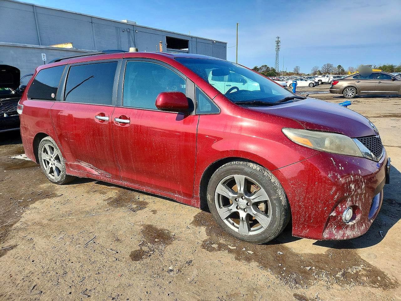 2017 TOYOTA SIENNA