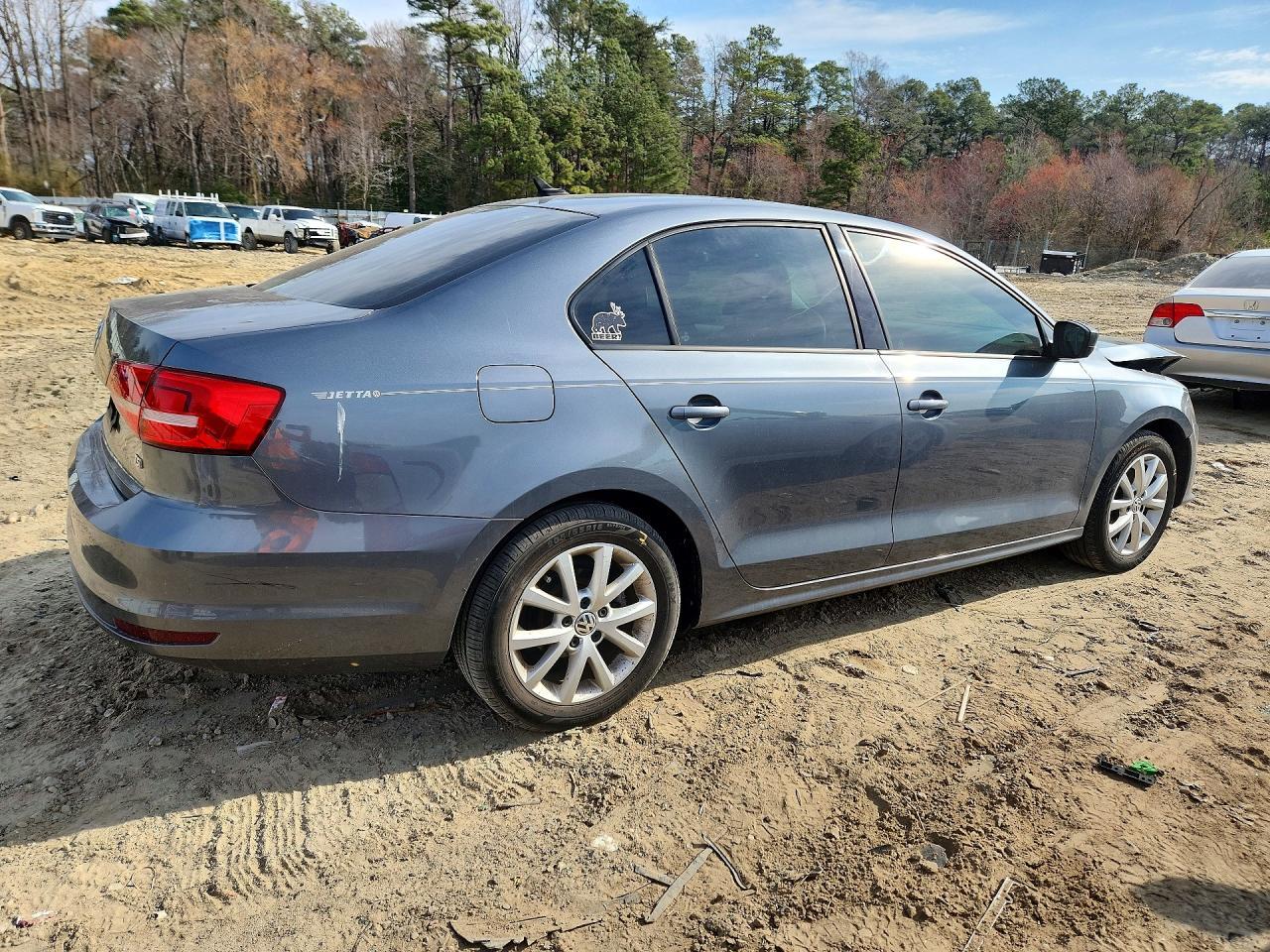 2015 VOLKSWAGEN JETTA
