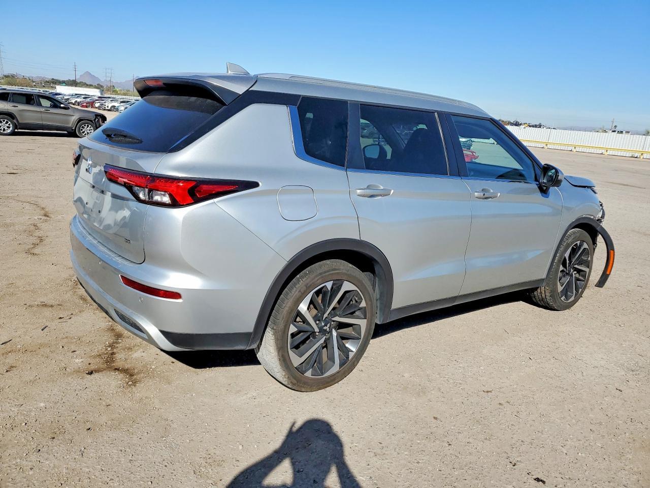 2022 MITSUBISHI outlander