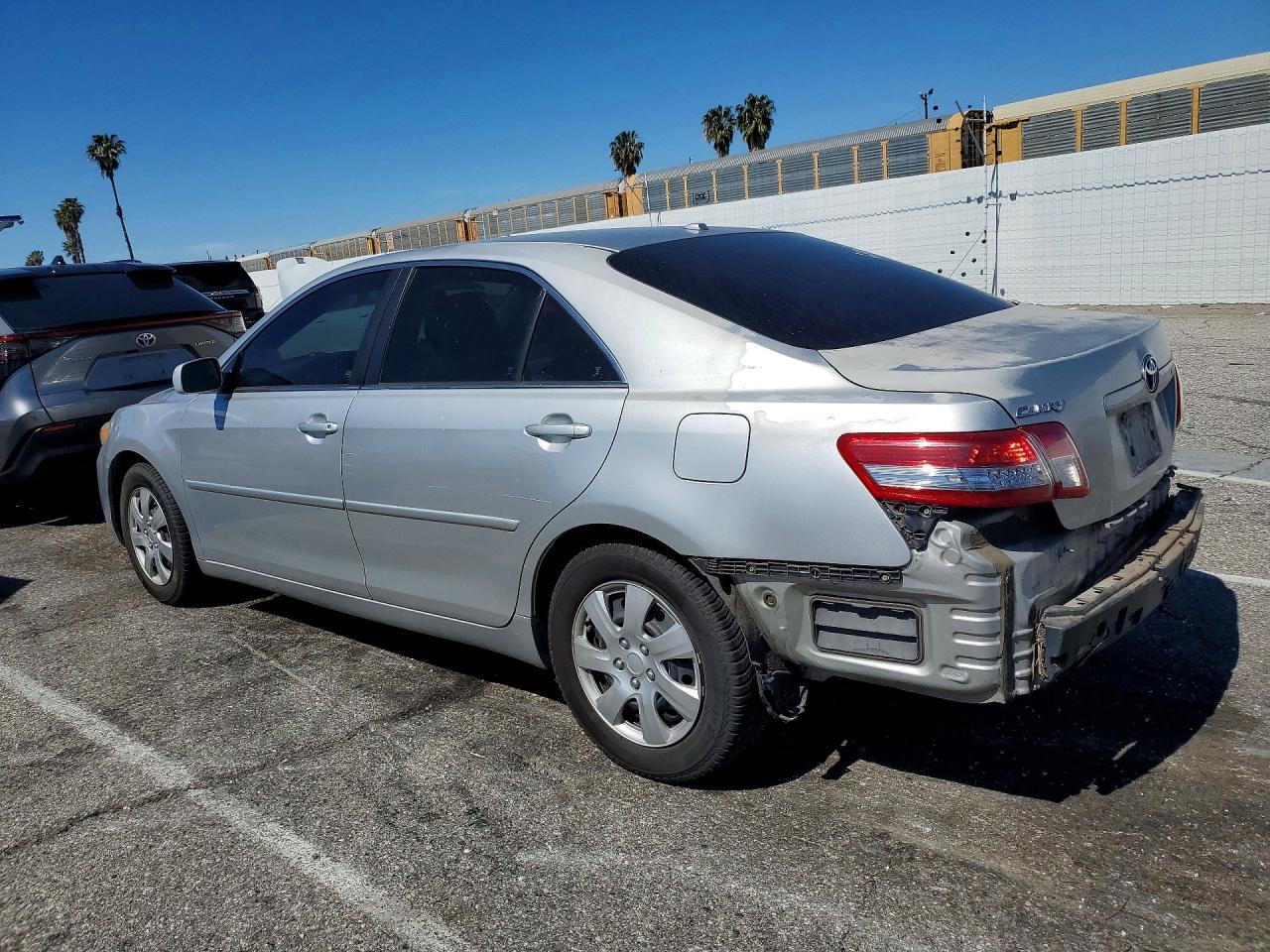 2010 TOYOTA CAMRY