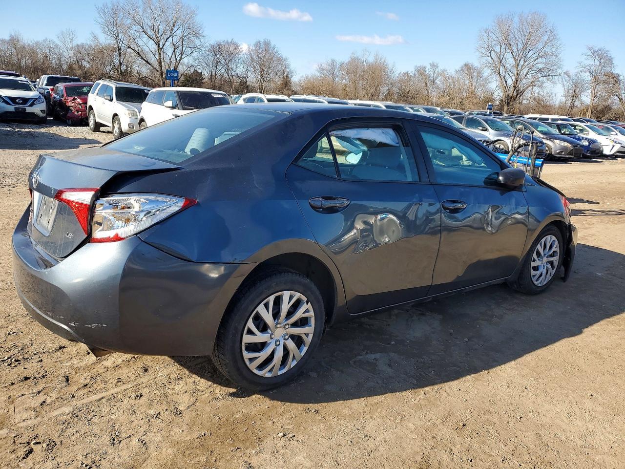2015 TOYOTA COROLLA