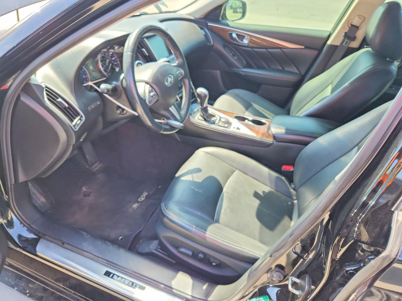 2016 INFINITI Q50