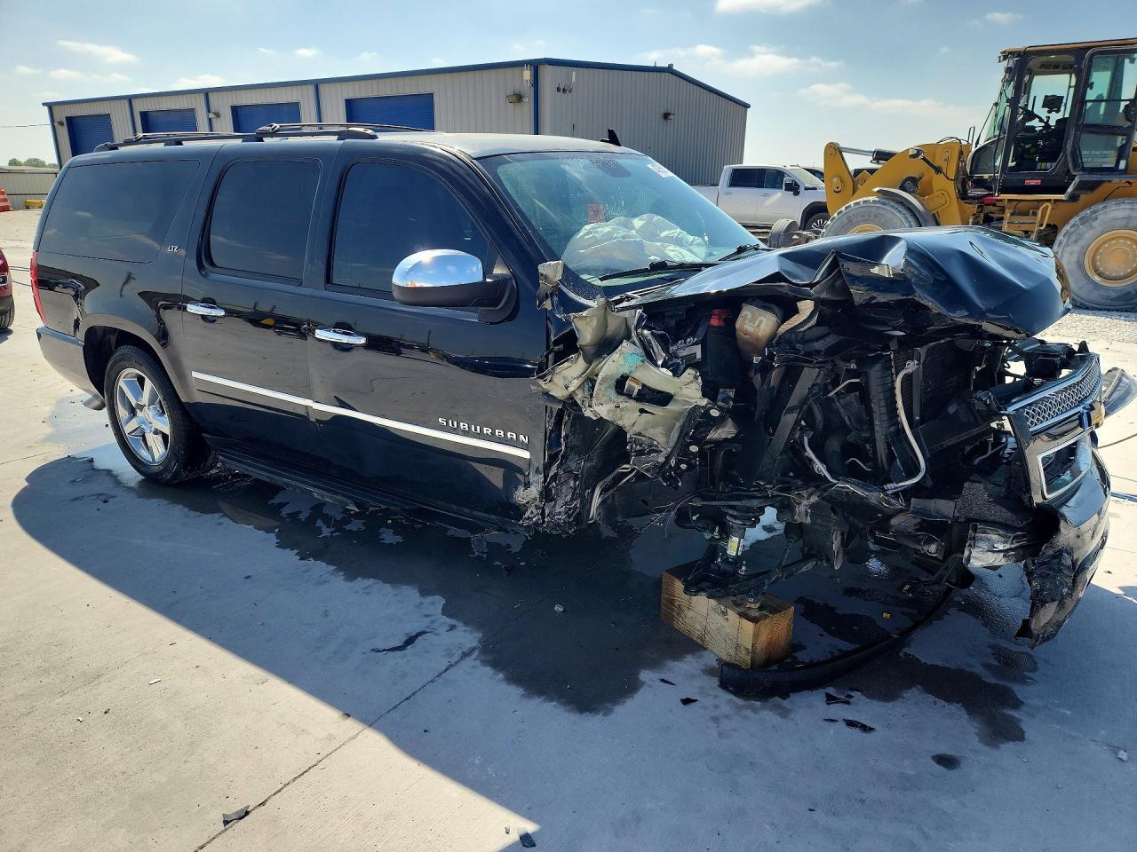 2013 CHEVROLET Suburban