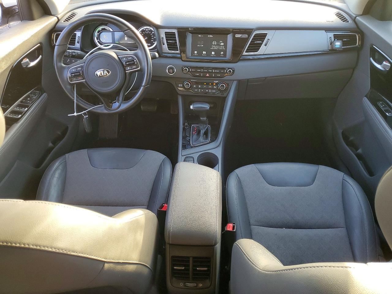 2017 KIA Niro