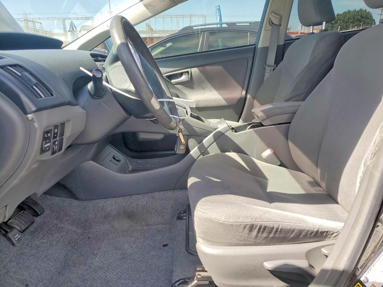 2011 TOYOTA PRIUS