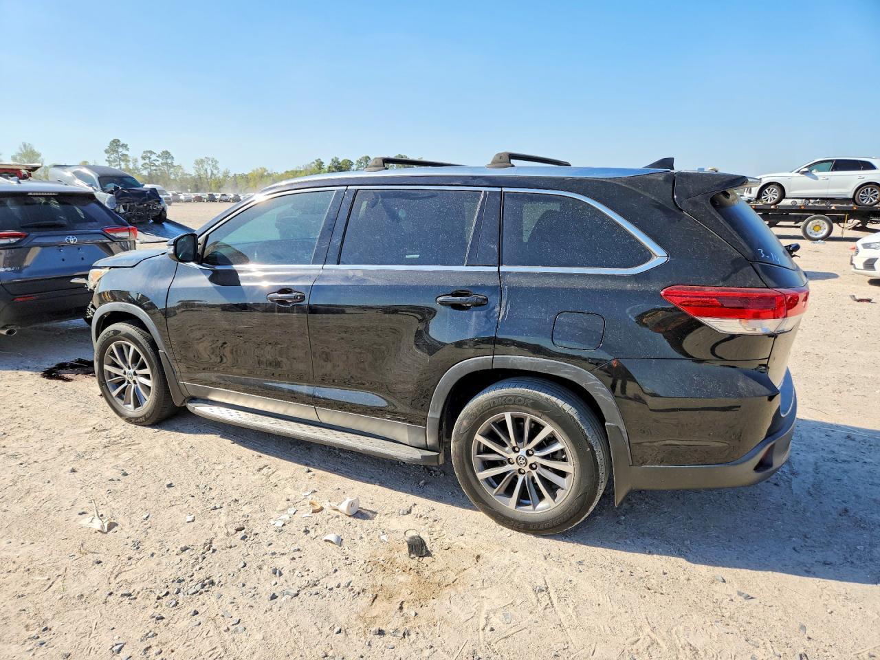 2019 TOYOTA HIGHLANDER