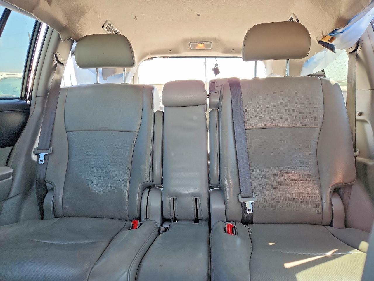 2012 TOYOTA HIGHLANDER
