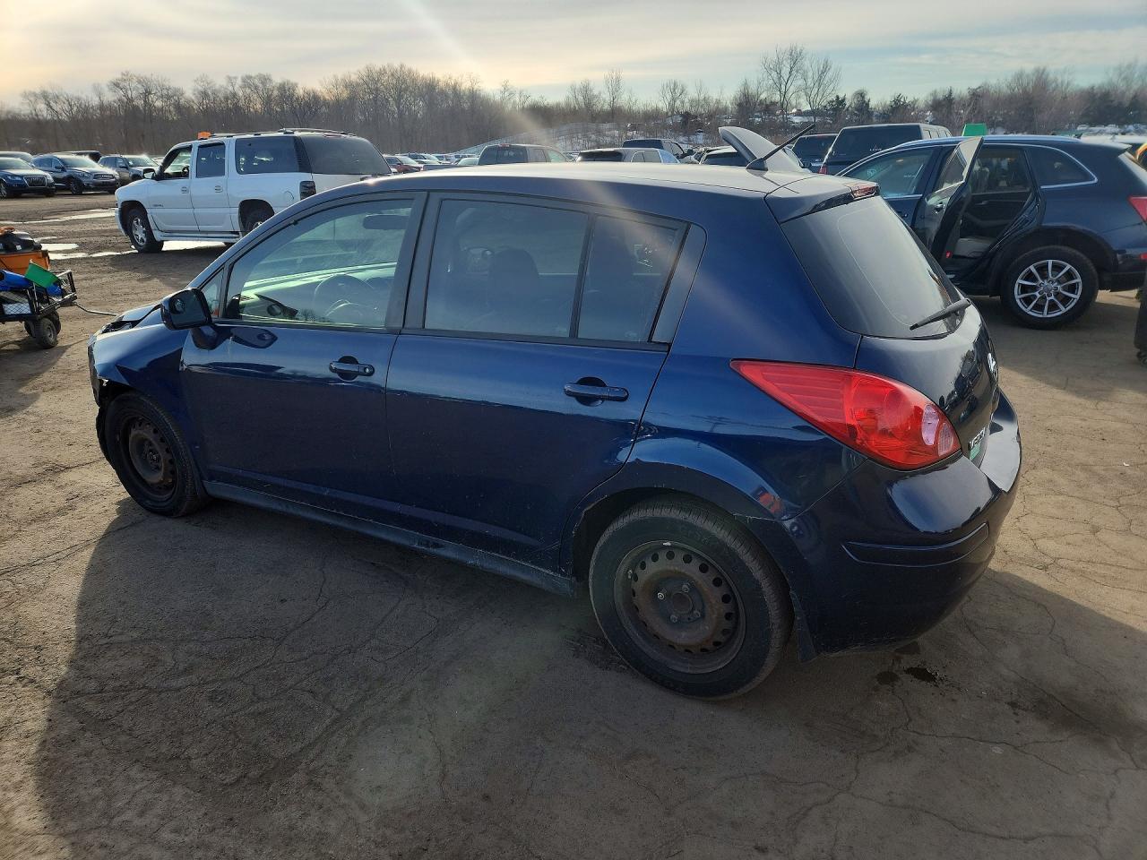 2009 NISSAN VERSA