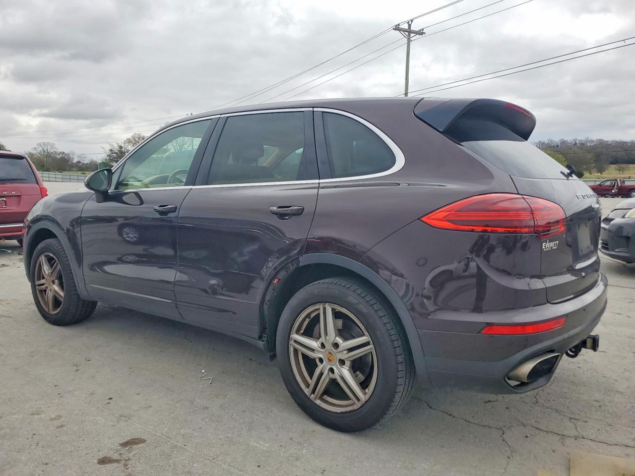 2016 PORSCHE CAYENNE