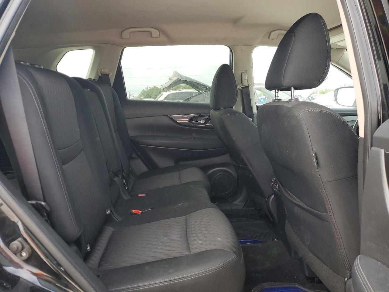 2017 NISSAN ROGUE