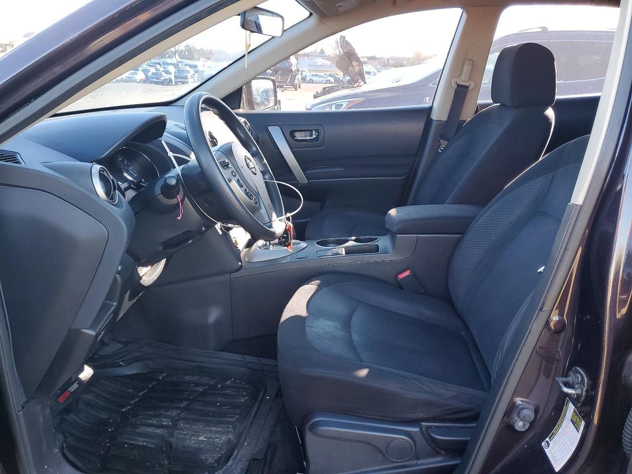2015 NISSAN ROGUE