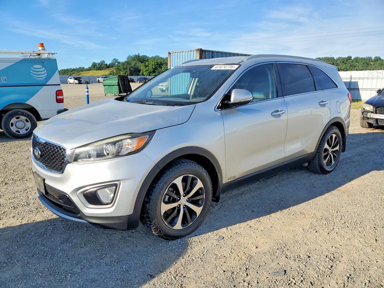 2016 KIA SORENTO