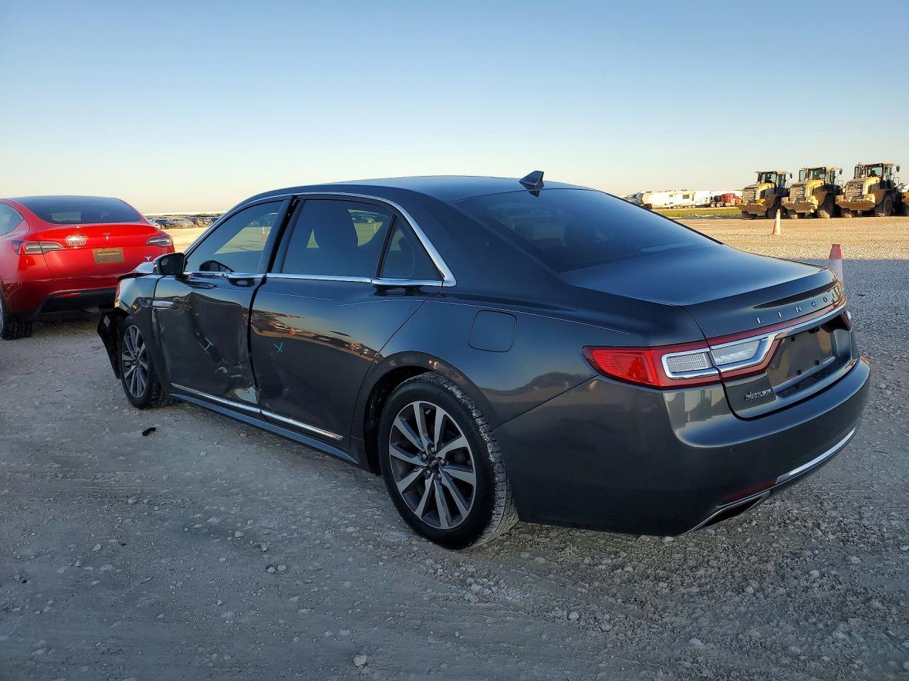 2018 LINCOLN Continental