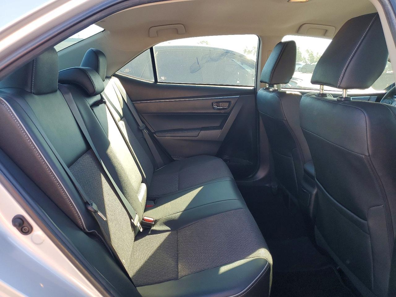 2016 TOYOTA COROLLA