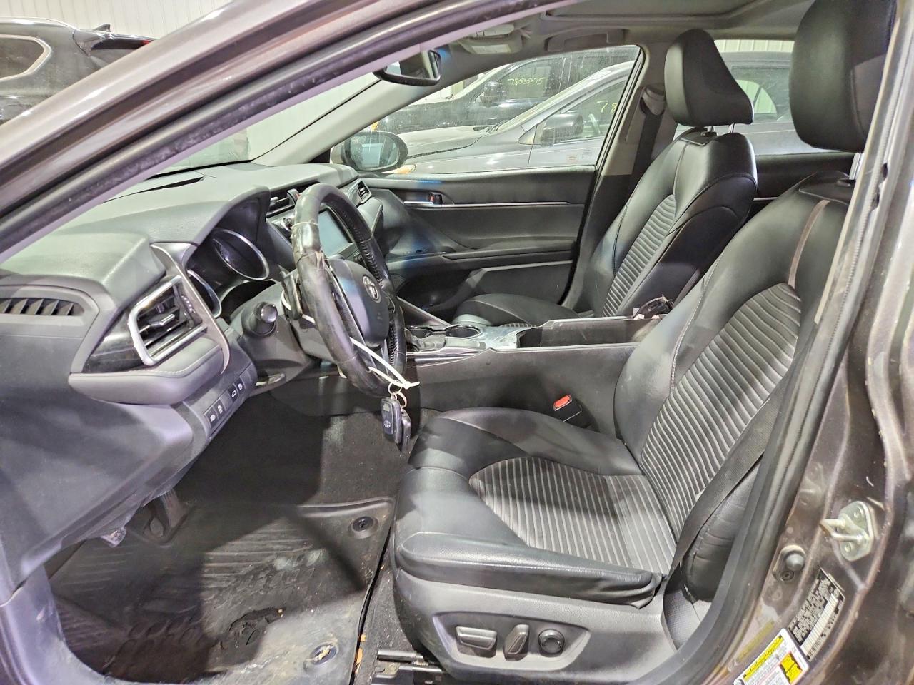 2018 TOYOTA CAMRY
