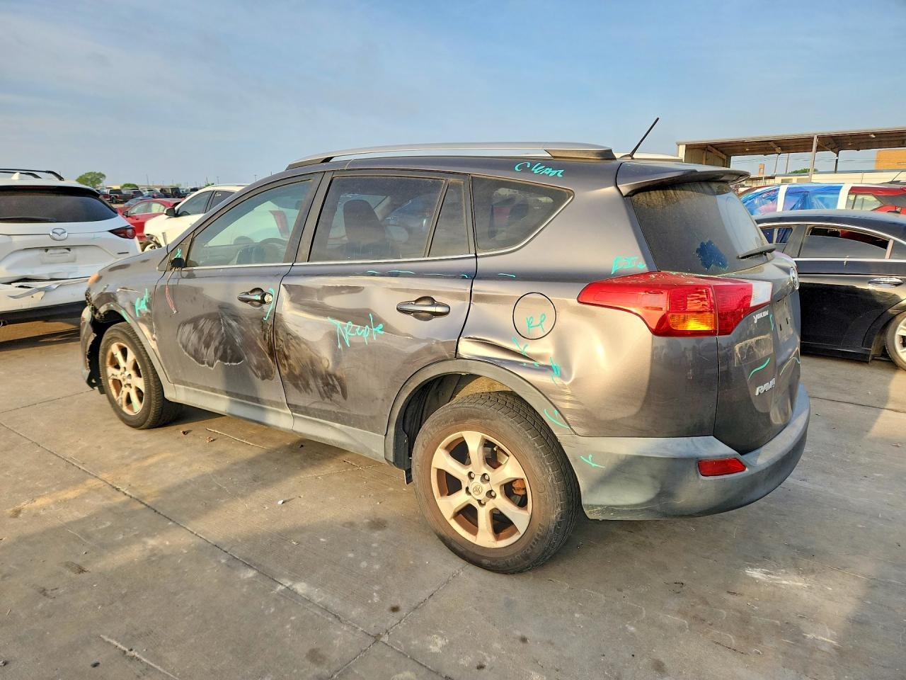 2015 TOYOTA RAV4