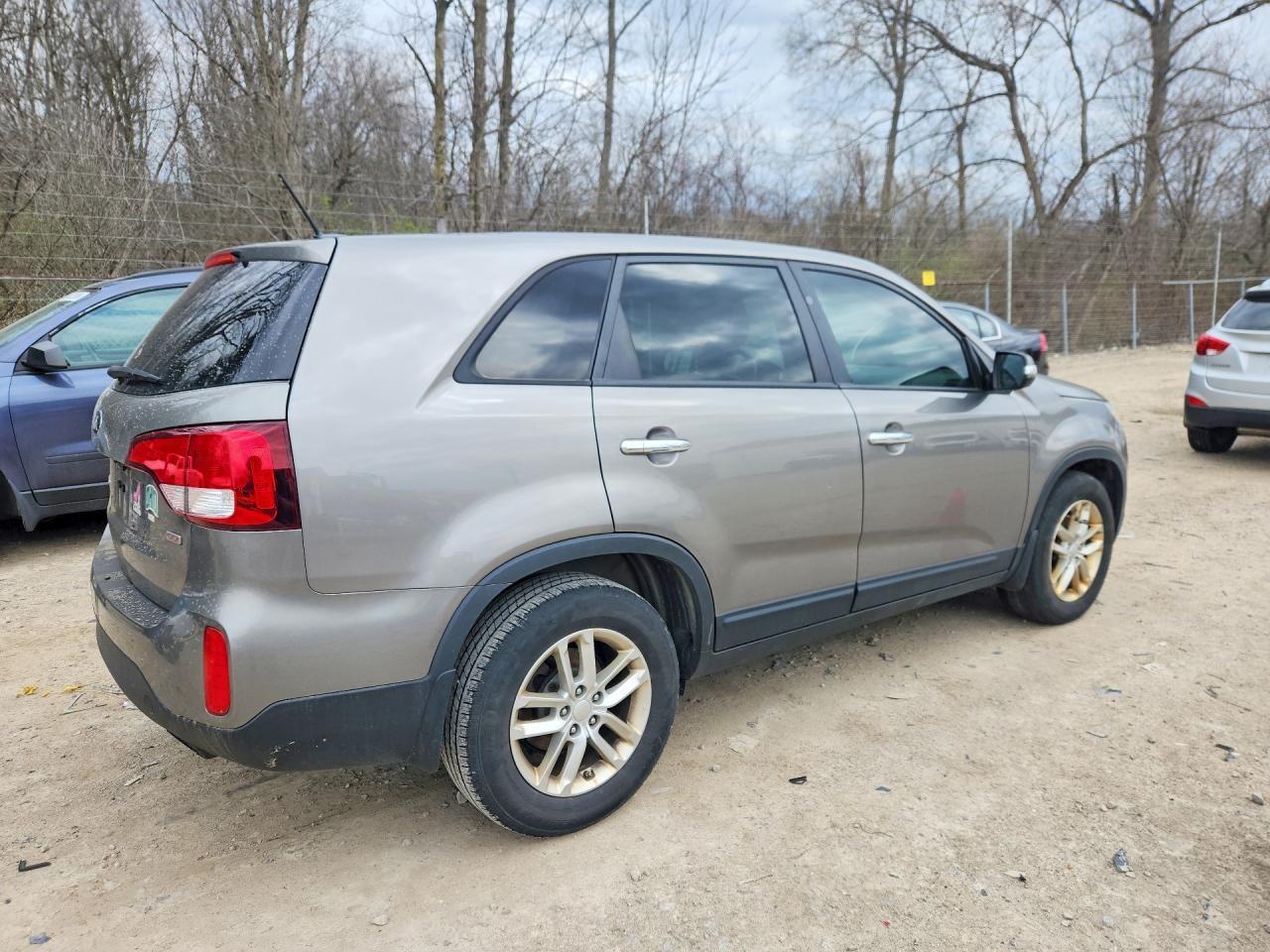 2015 KIA SORENTO