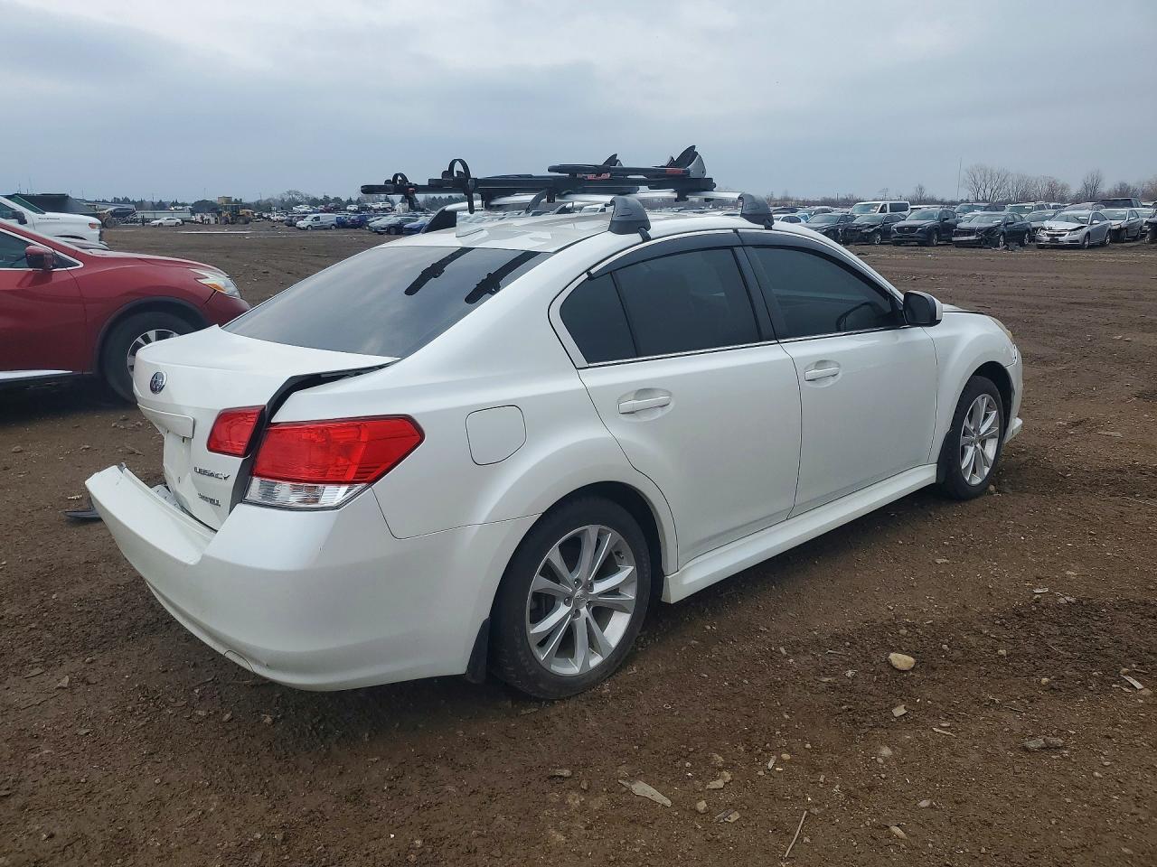 2013 SUBARU Legacy