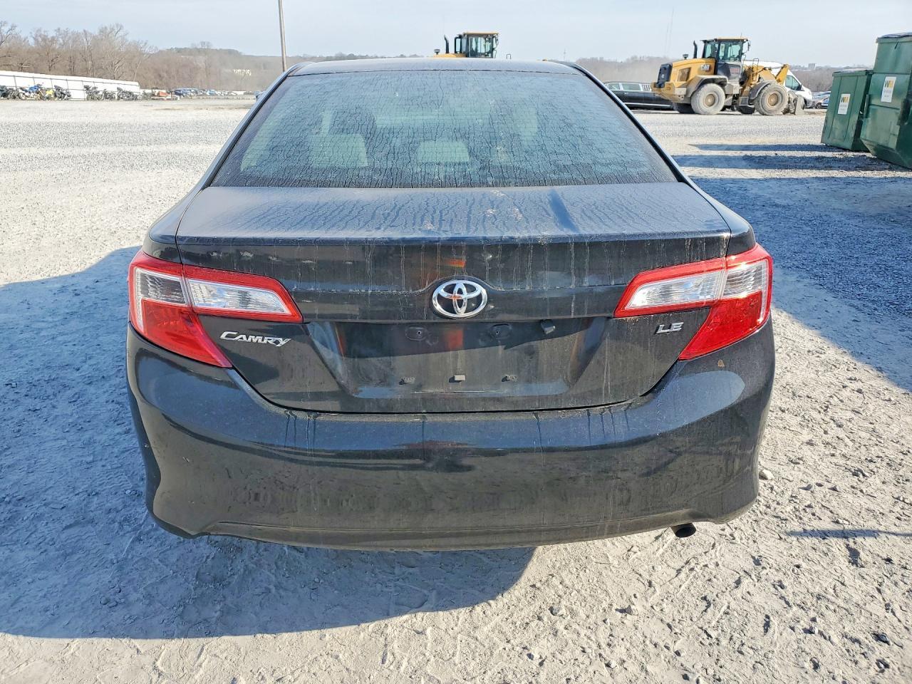 2014 TOYOTA CAMRY