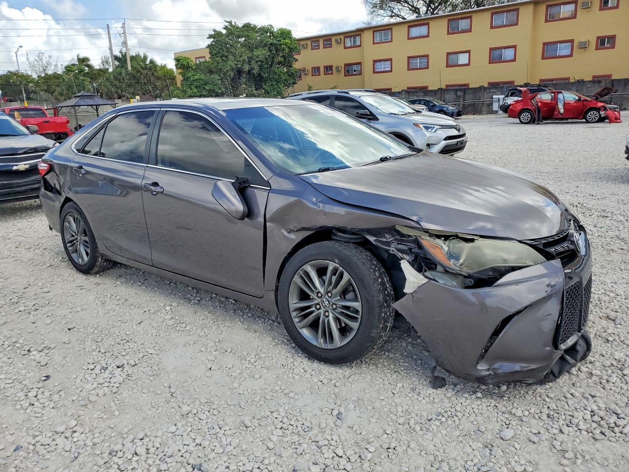 2017 TOYOTA CAMRY
