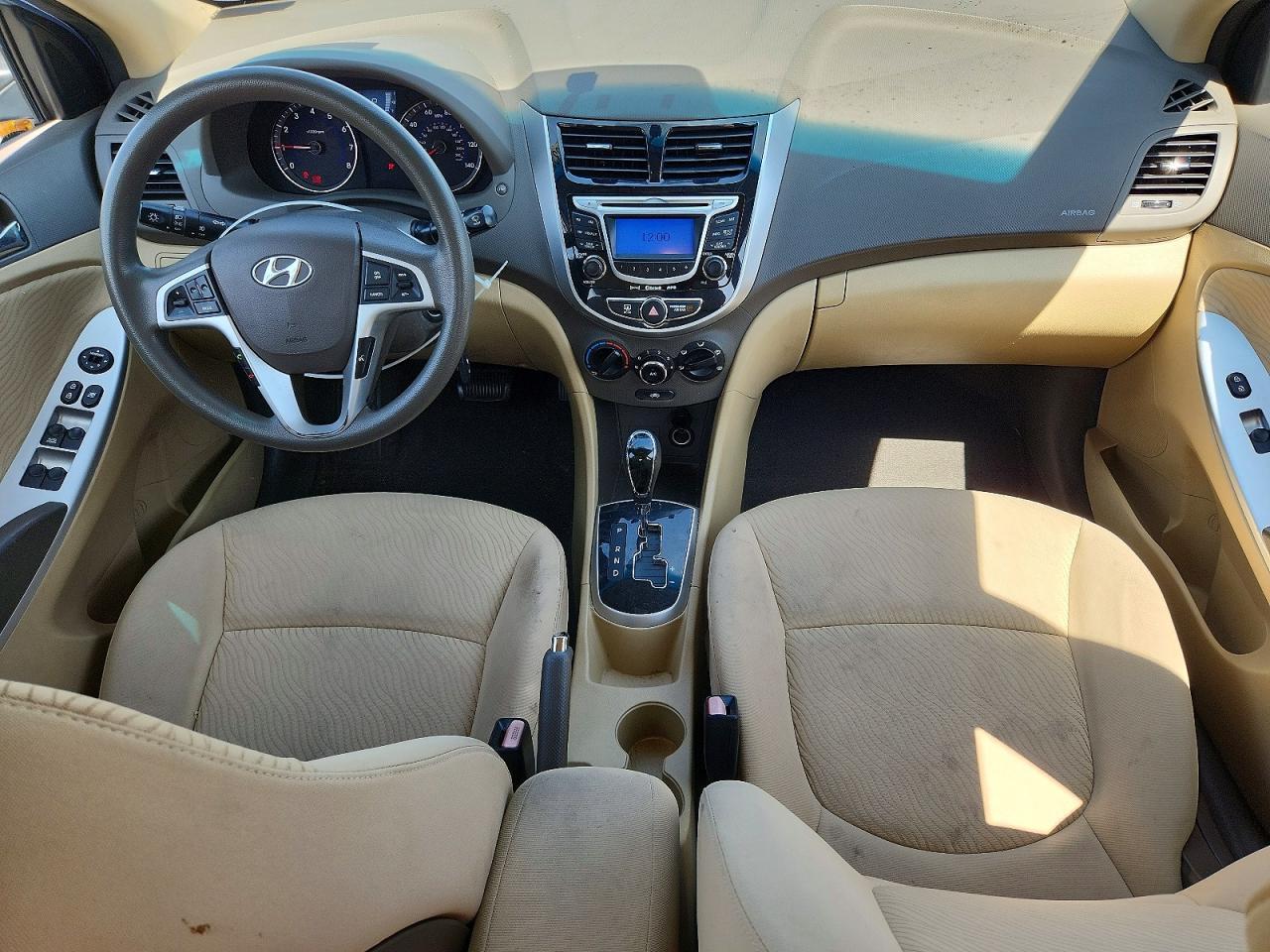 2012 HYUNDAI ACCENT