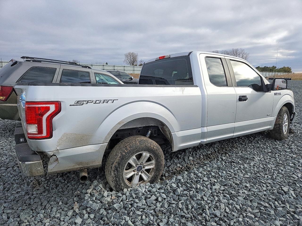 2015 FORD F-150