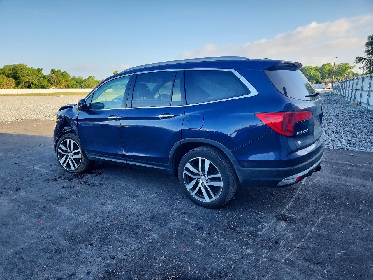 2016 HONDA PILOT
