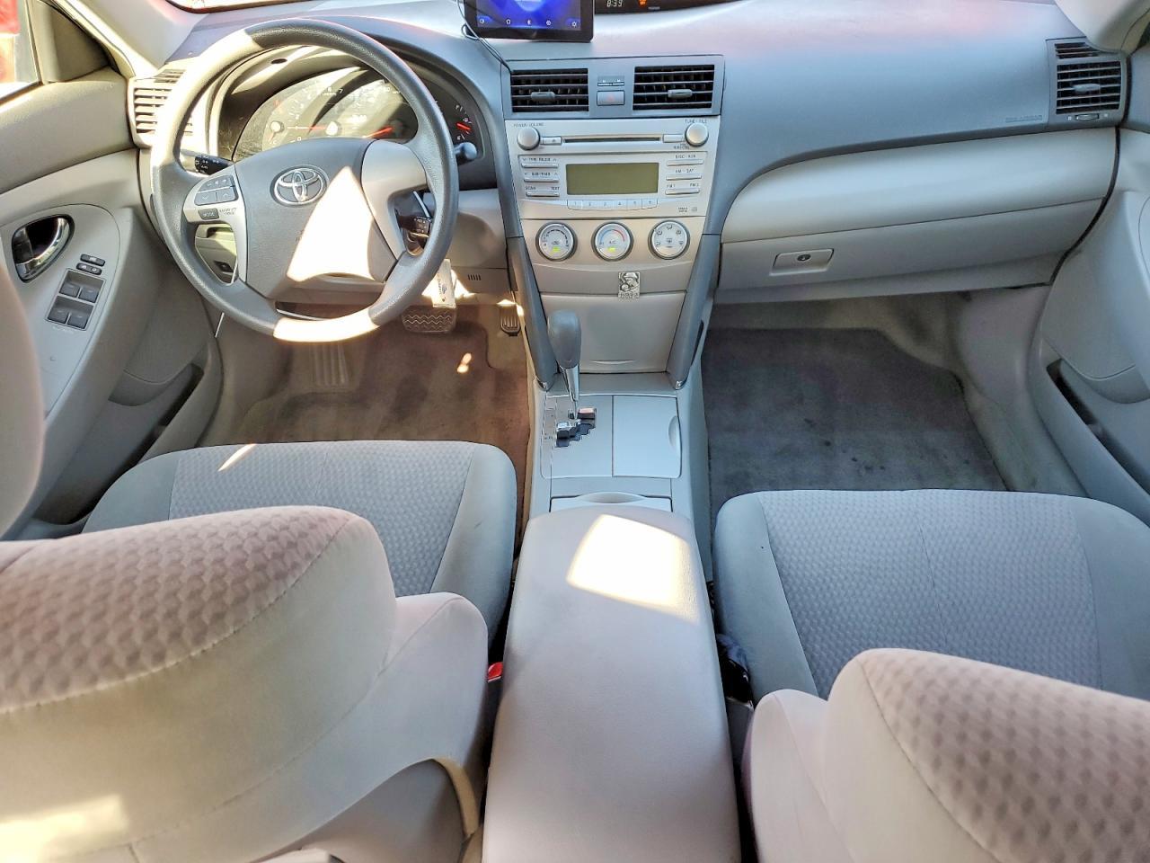 2011 TOYOTA CAMRY