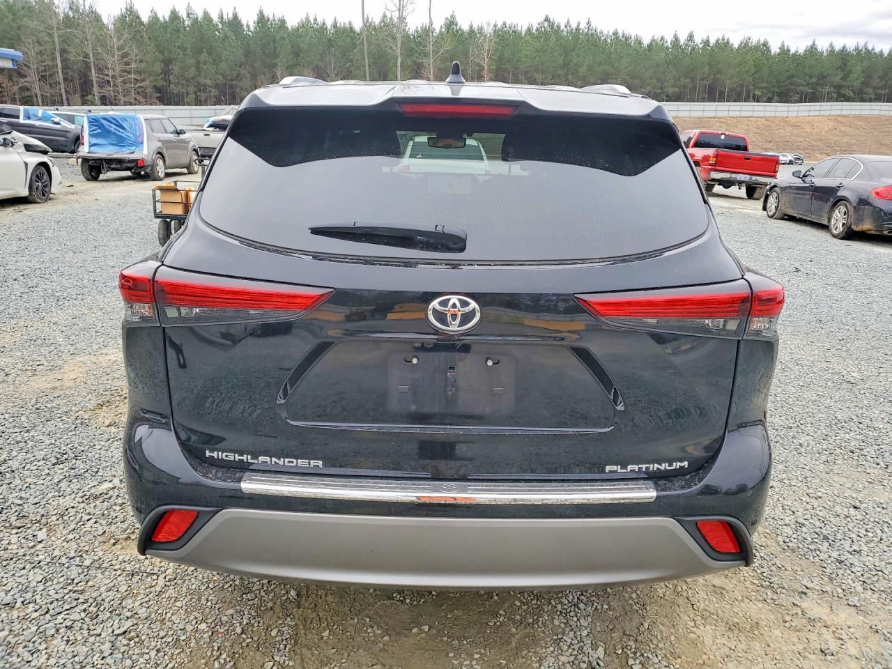 2023 TOYOTA HIGHLANDER