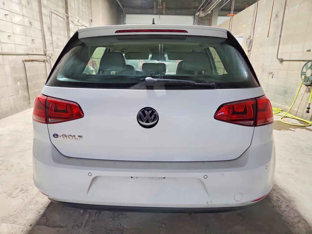 2015 VOLKSWAGEN e-Golf