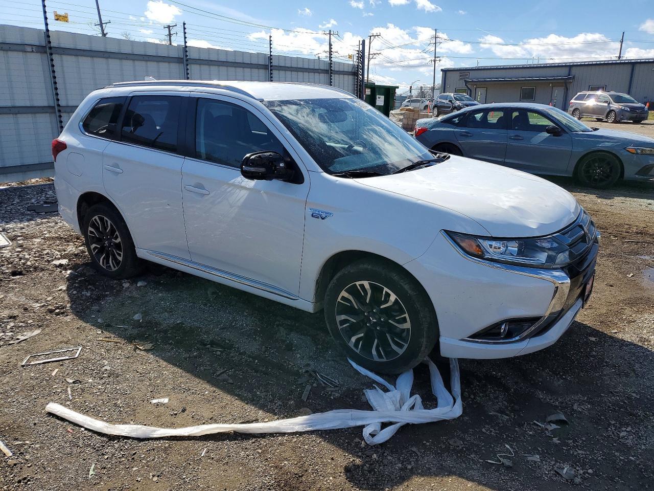 2018 MITSUBISHI outlander