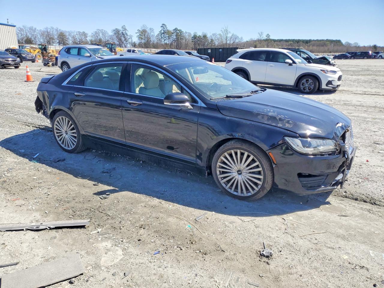 2017 LINCOLN MKZ