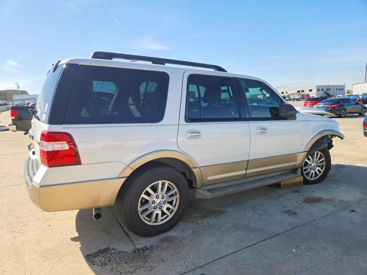 2013 FORD Expedition