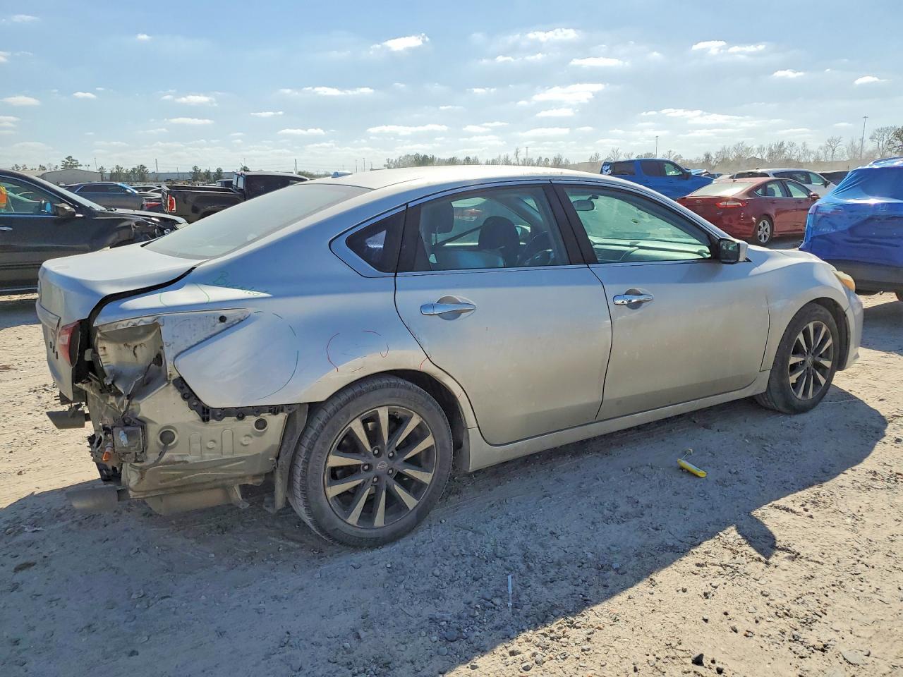 2017 NISSAN ALTIMA