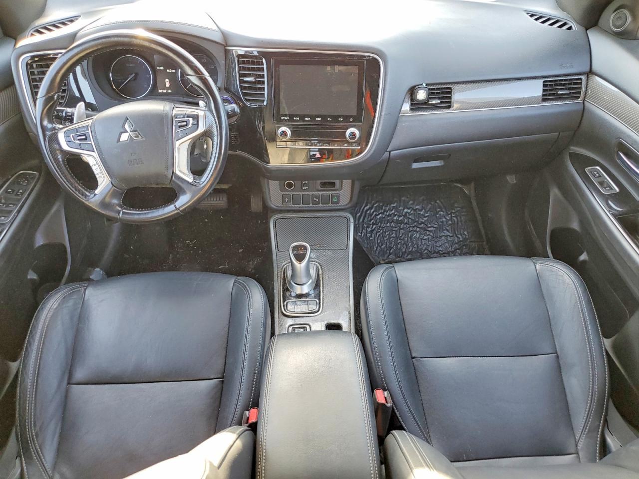 2022 MITSUBISHI outlander