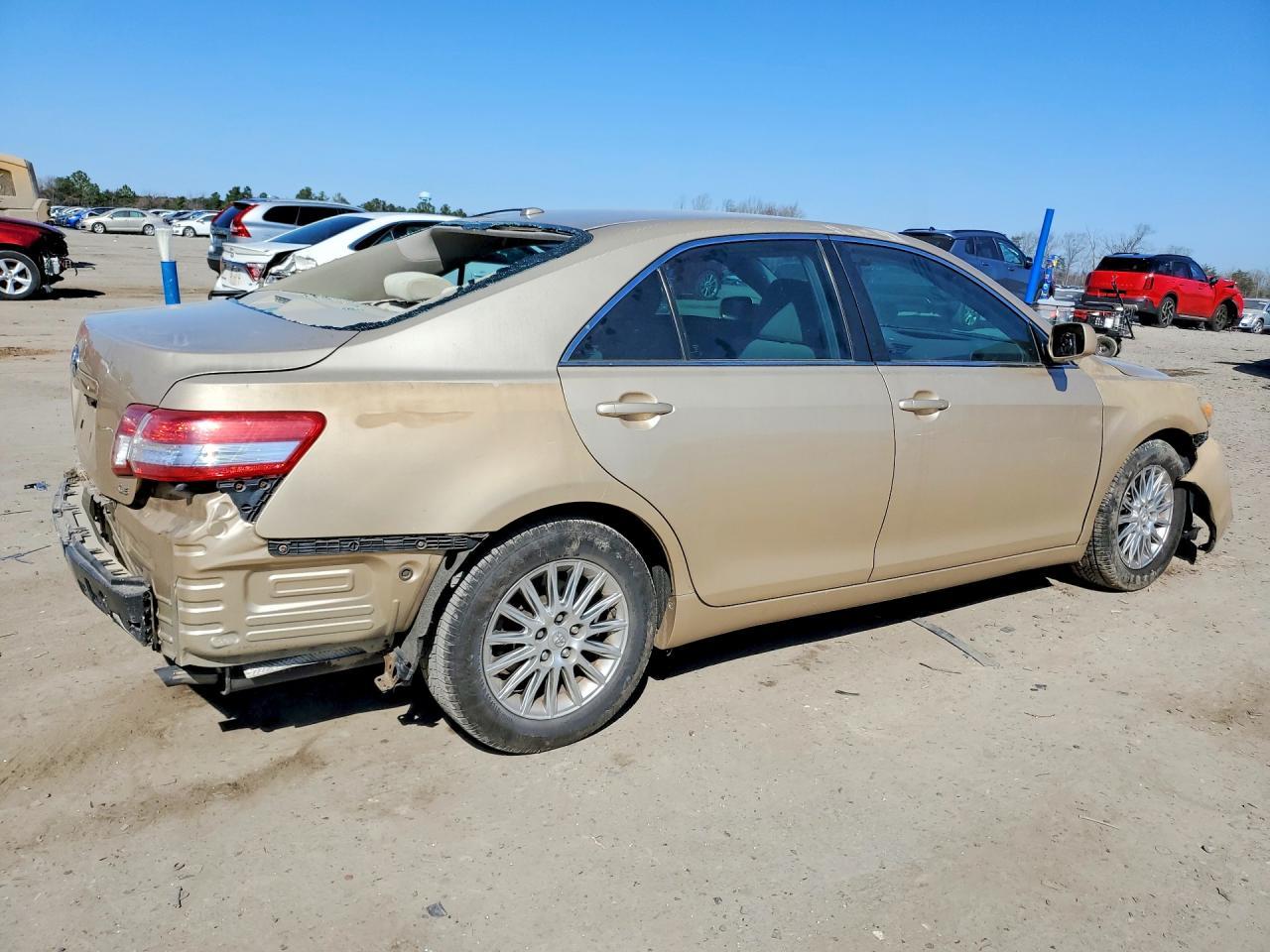 2010 TOYOTA CAMRY