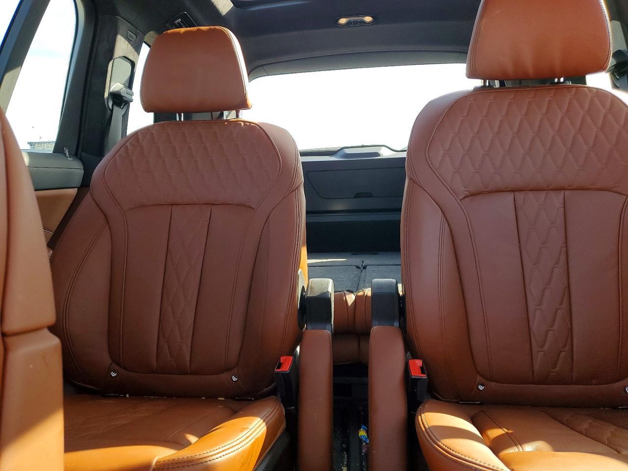 2026 BMW X7
