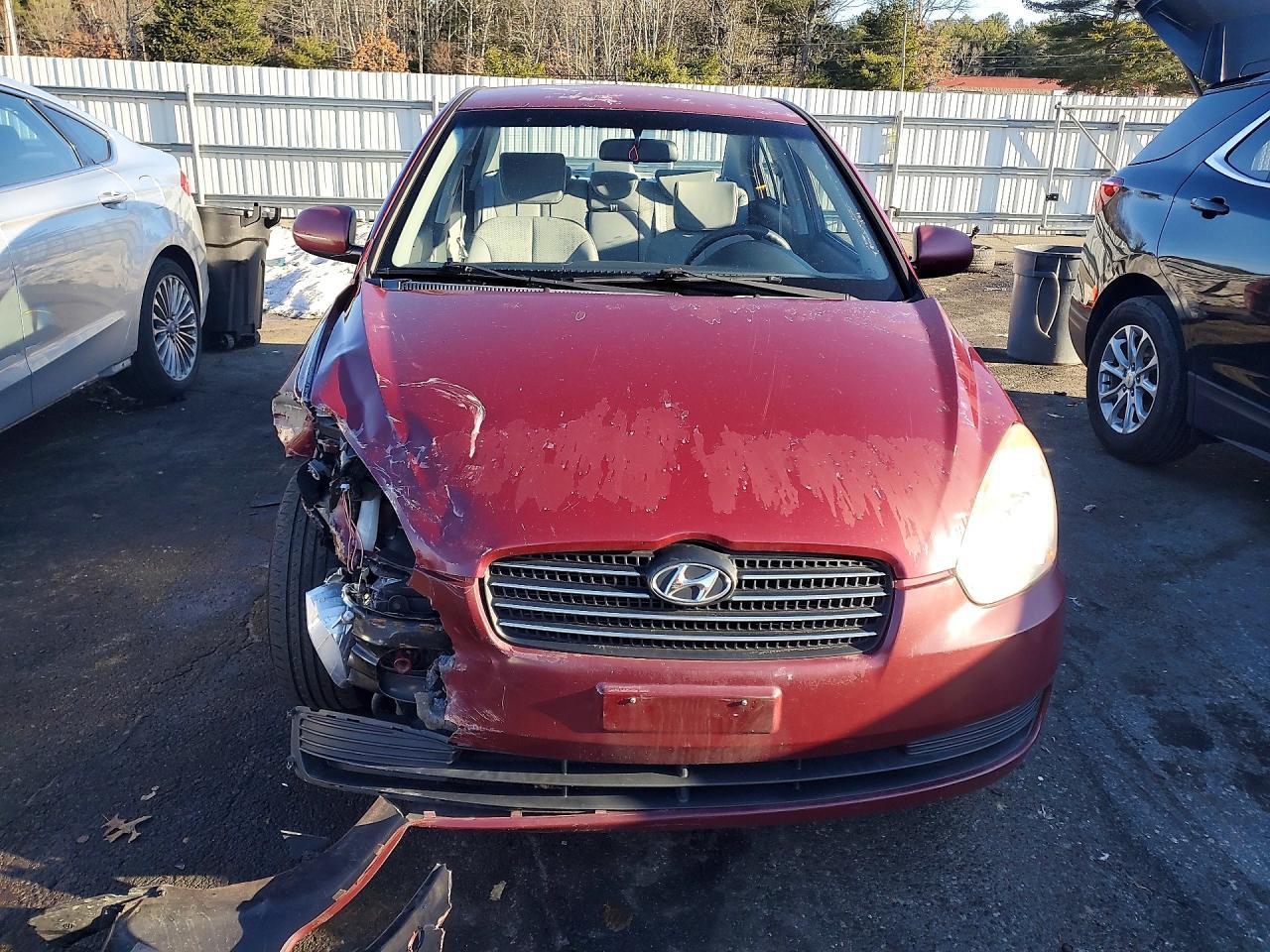2011 HYUNDAI ACCENT