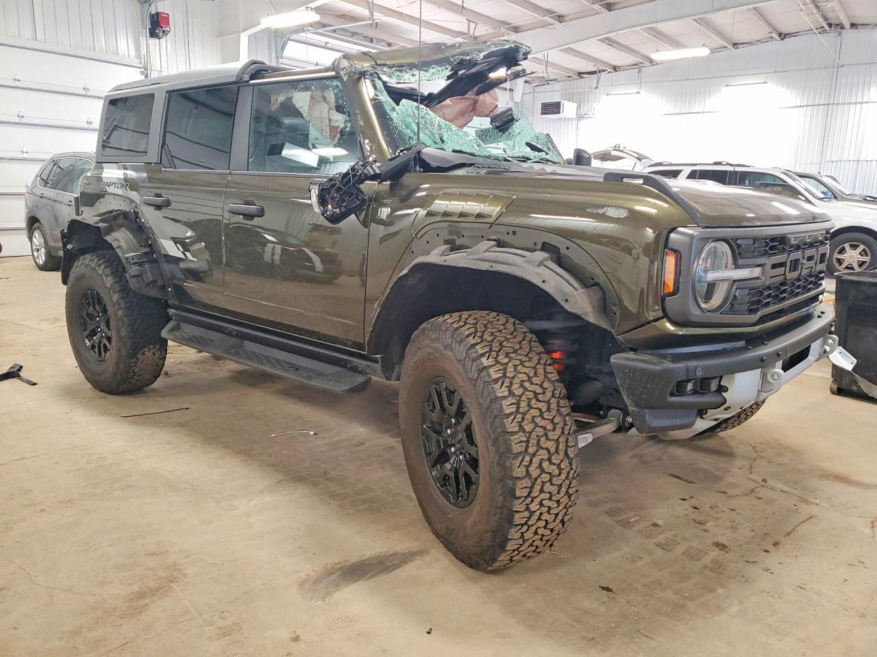 2024 FORD Bronco
