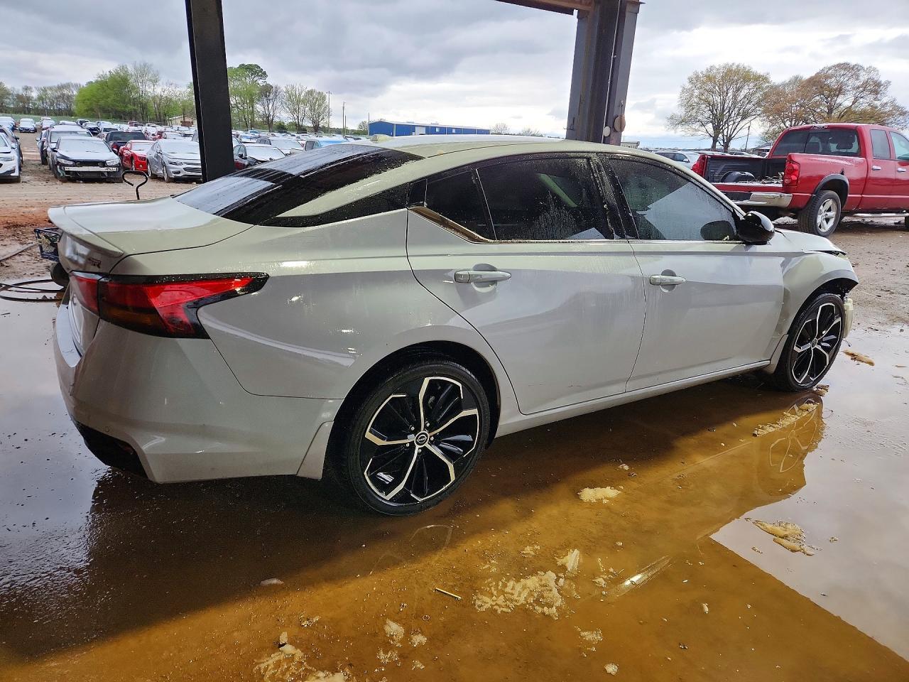 2024 NISSAN ALTIMA