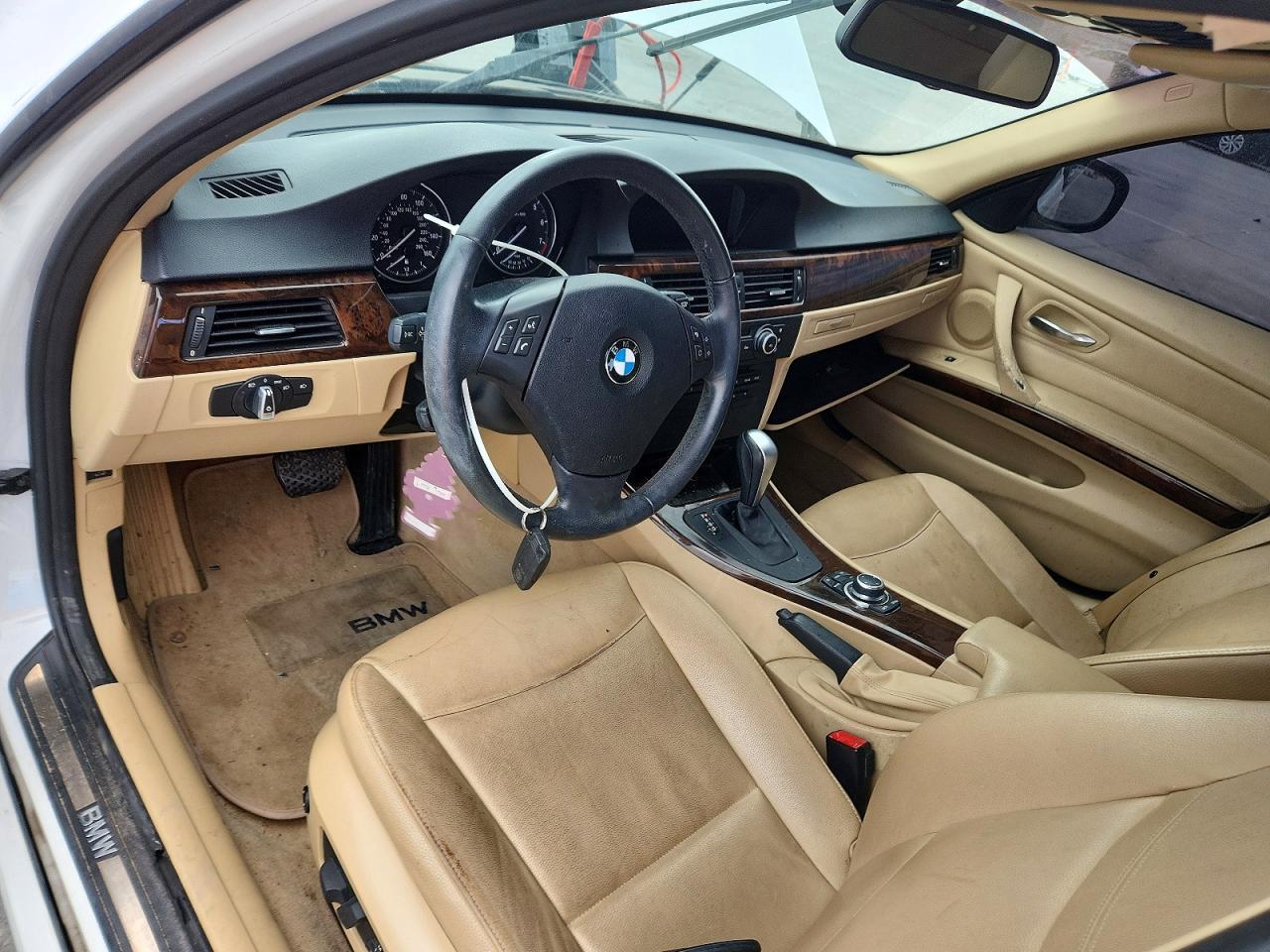 2011 BMW 3 SERIES