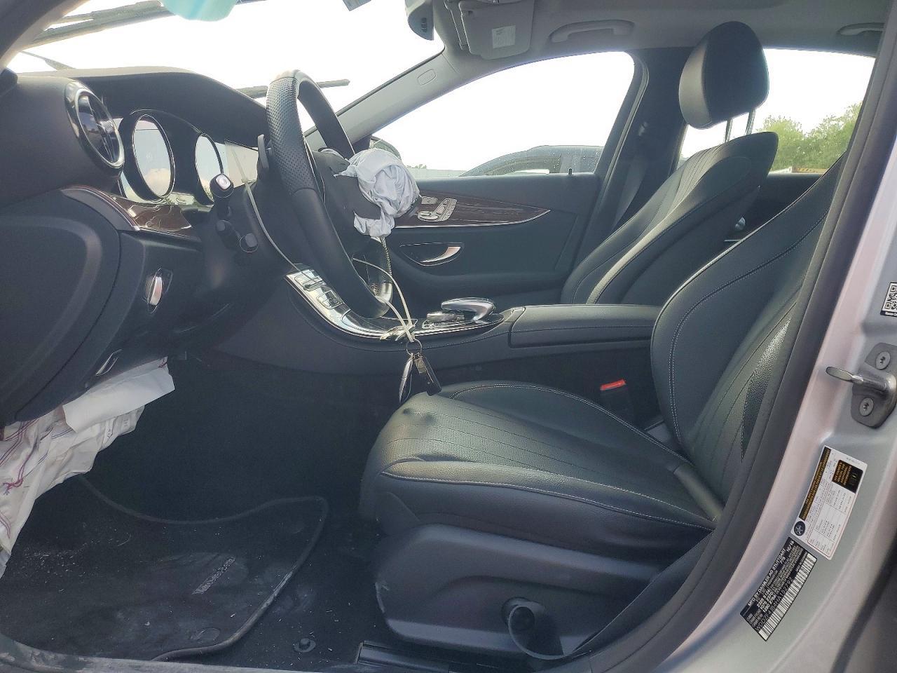 2017 MERCEDES-BENZ E-Class