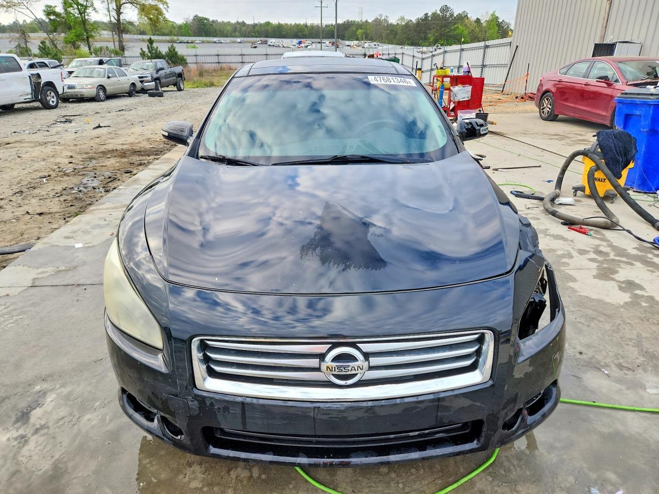 2013 NISSAN Maxima