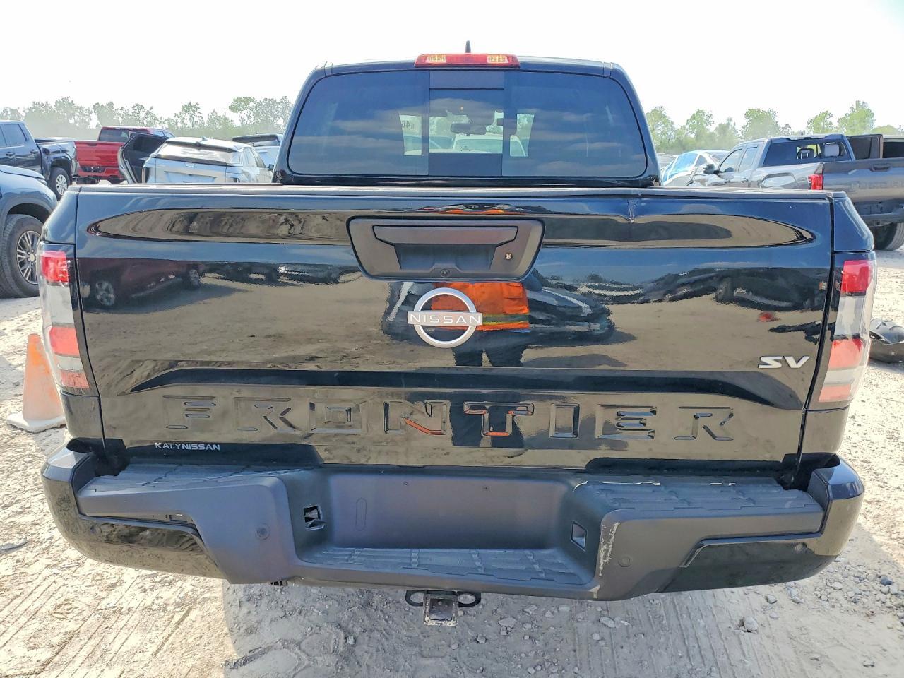 2024 NISSAN Frontier