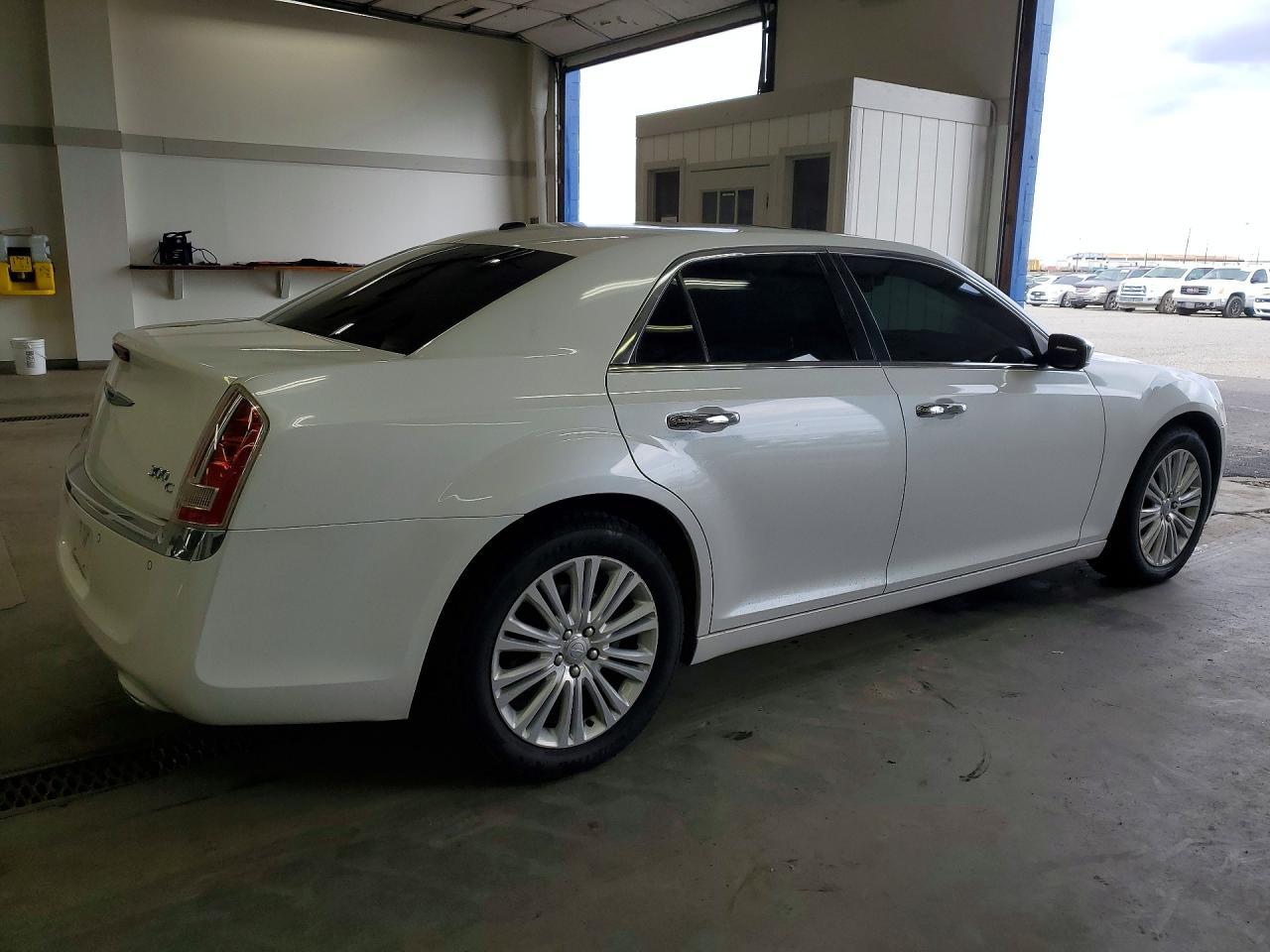 2014 CHRYSLER 300
